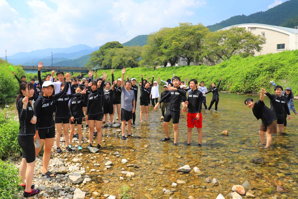 中学校理科部・夏季野外合宿の世界