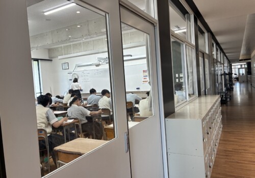 競技コースの7月