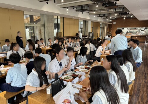 1年12組の生徒が韓国留学生をおもてなししました！