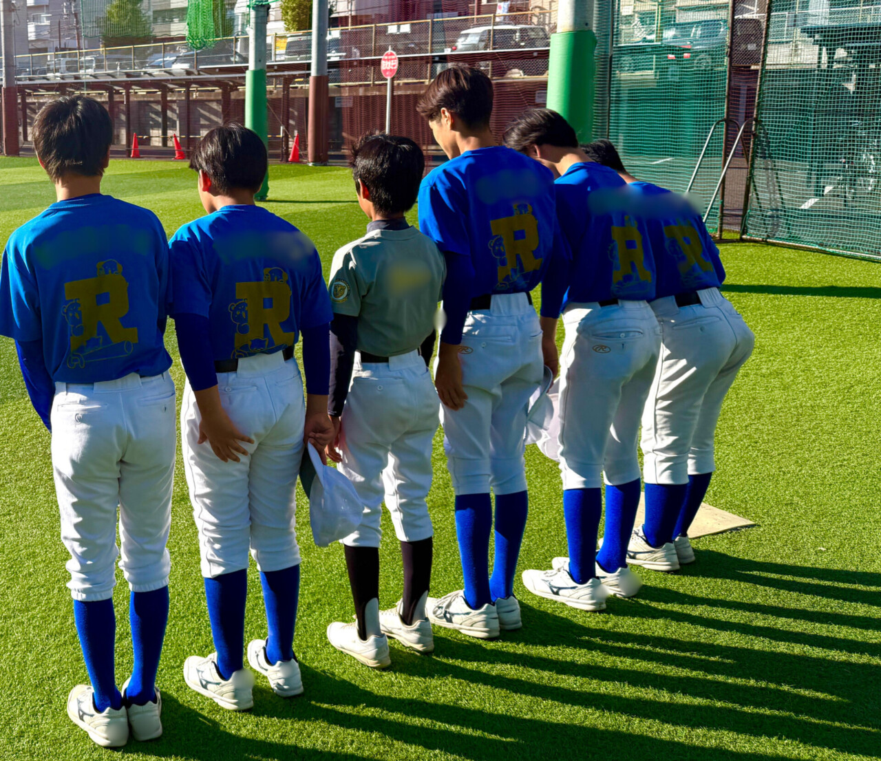 【中学・軟式野球部】小学生が練習体験に来てくれました